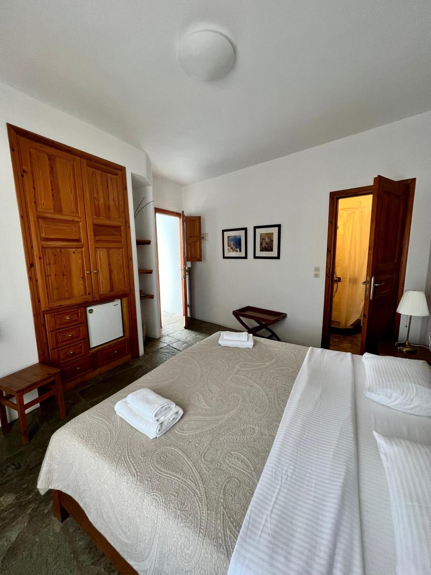 Antheia Hotel Folegandros Town Ngoại thất bức ảnh